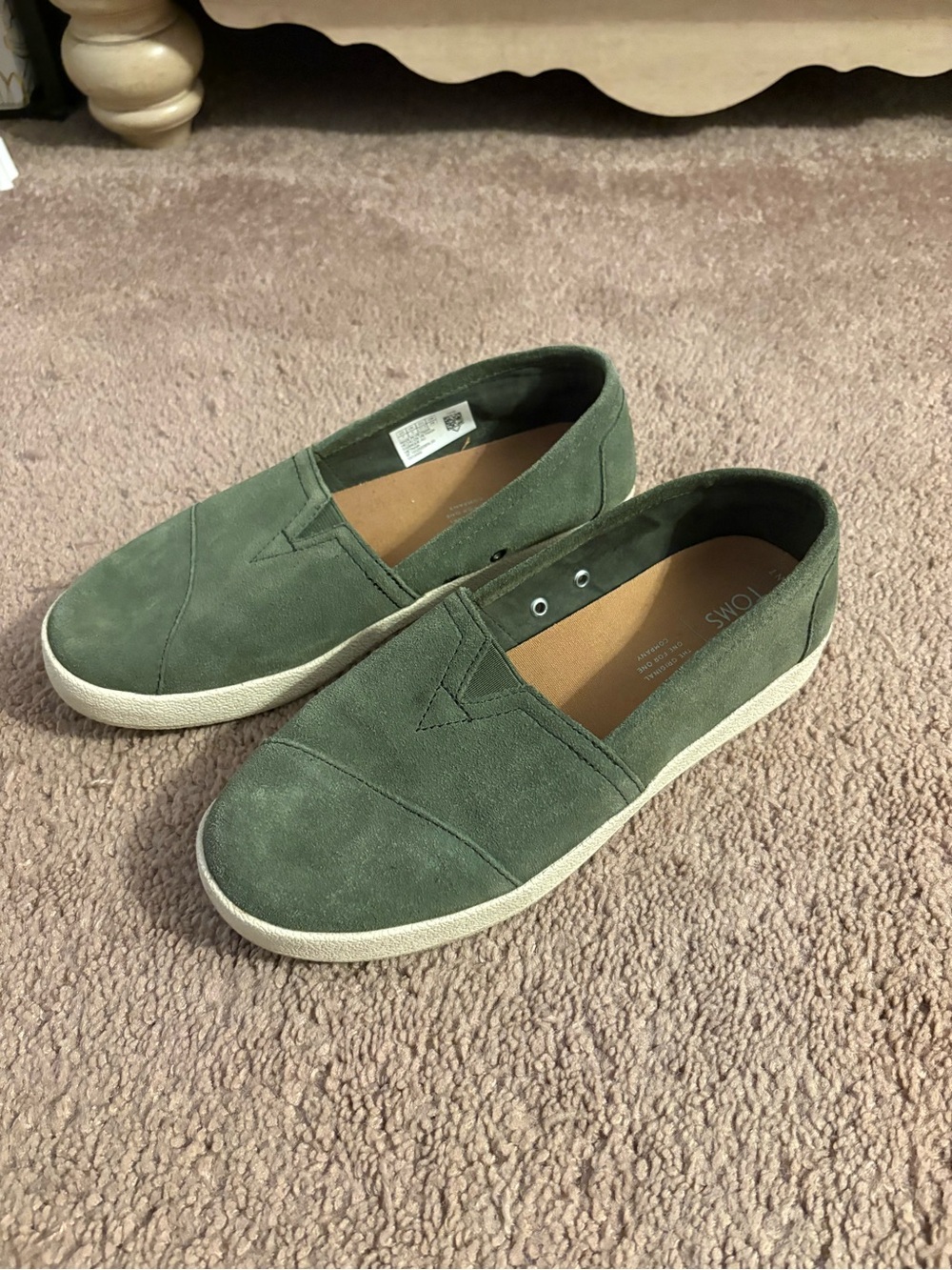 Toms women’s Olive Suede Casual Slip-On Loafers